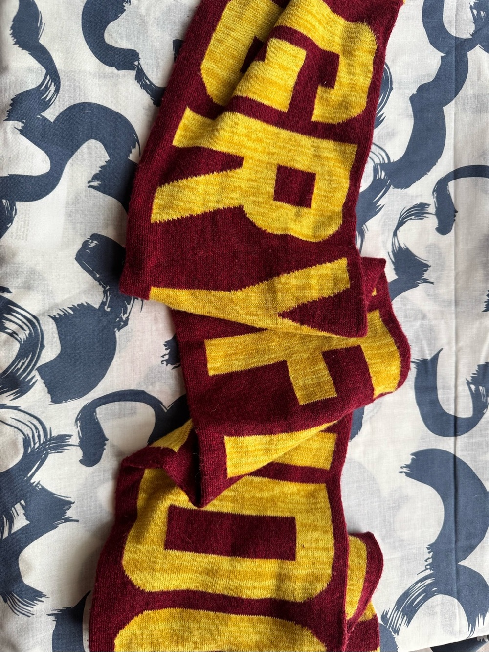 Harry Potter Gryffindor Scarf Official Licensed House Crest Burgundy Gold Tassel